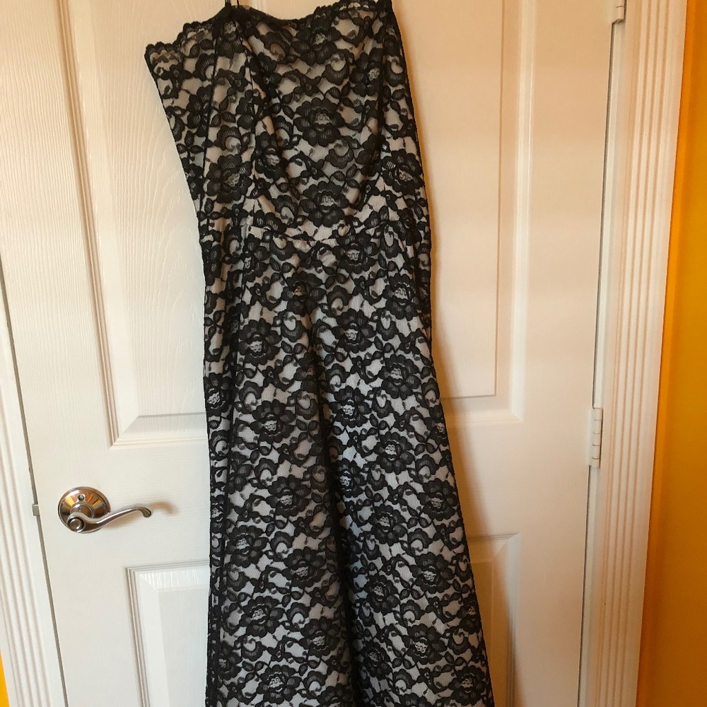 Night Way Collection Gown Lace Up Back, Strapless Black/White Lace- Size 10